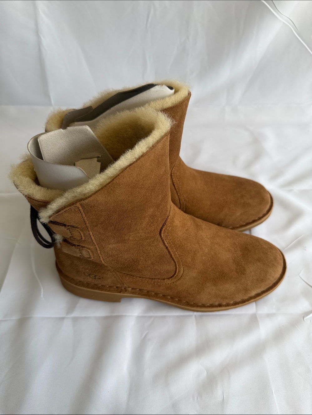 UGG W Naiyah Chestnut Chelsea-Style Ankle Boots - Picture 5 of 5